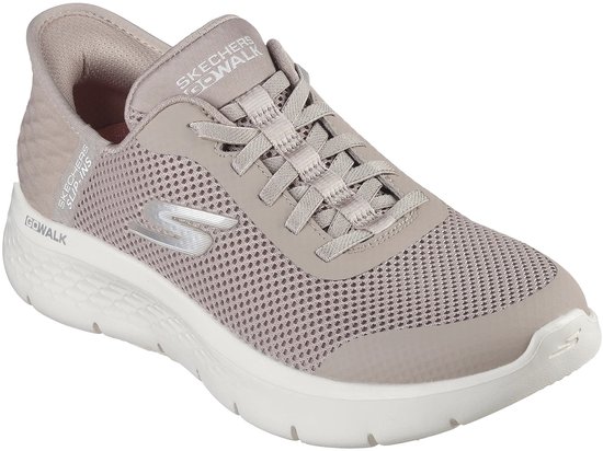 Taupe Skechers Go Walk Flex instapper met beige zool, veters en een mesh bovenwerk.