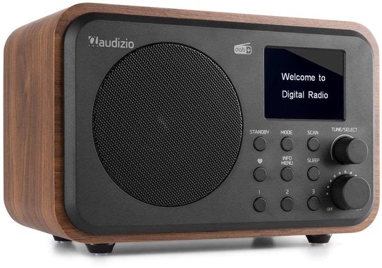 DAB radio met houtlook, zwart display met 'Welcome to Digital Radio'.