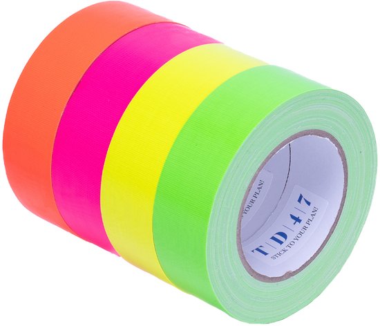 Vier rollen felgekleurde ducttape: oranje, roze, geel en groen. TD47