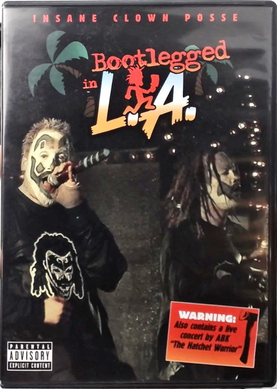Dvd-hoes van Insane Clown Posse Bootlegged in L.A. met geschminkte artiesten op het podium en een waarschuwingslabel.