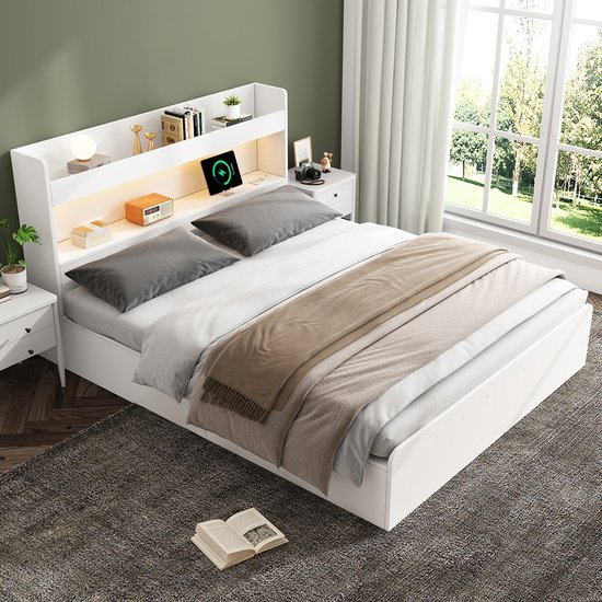 Modern en minimalistisch kinderbed, 140 x 200 cm, met