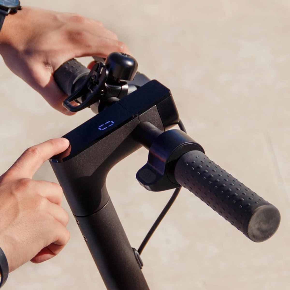 Afbeelding 2 van 2 stuks - Elektrische scooter duimgashendel - Vervangende duimgashendel - Verstelbare snelheidsregeling - Zwart - Voor Xiaomi M365 elektrische scooter