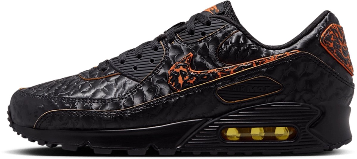 Nike Air Max 90 QS ‘Volcano’ . Wit