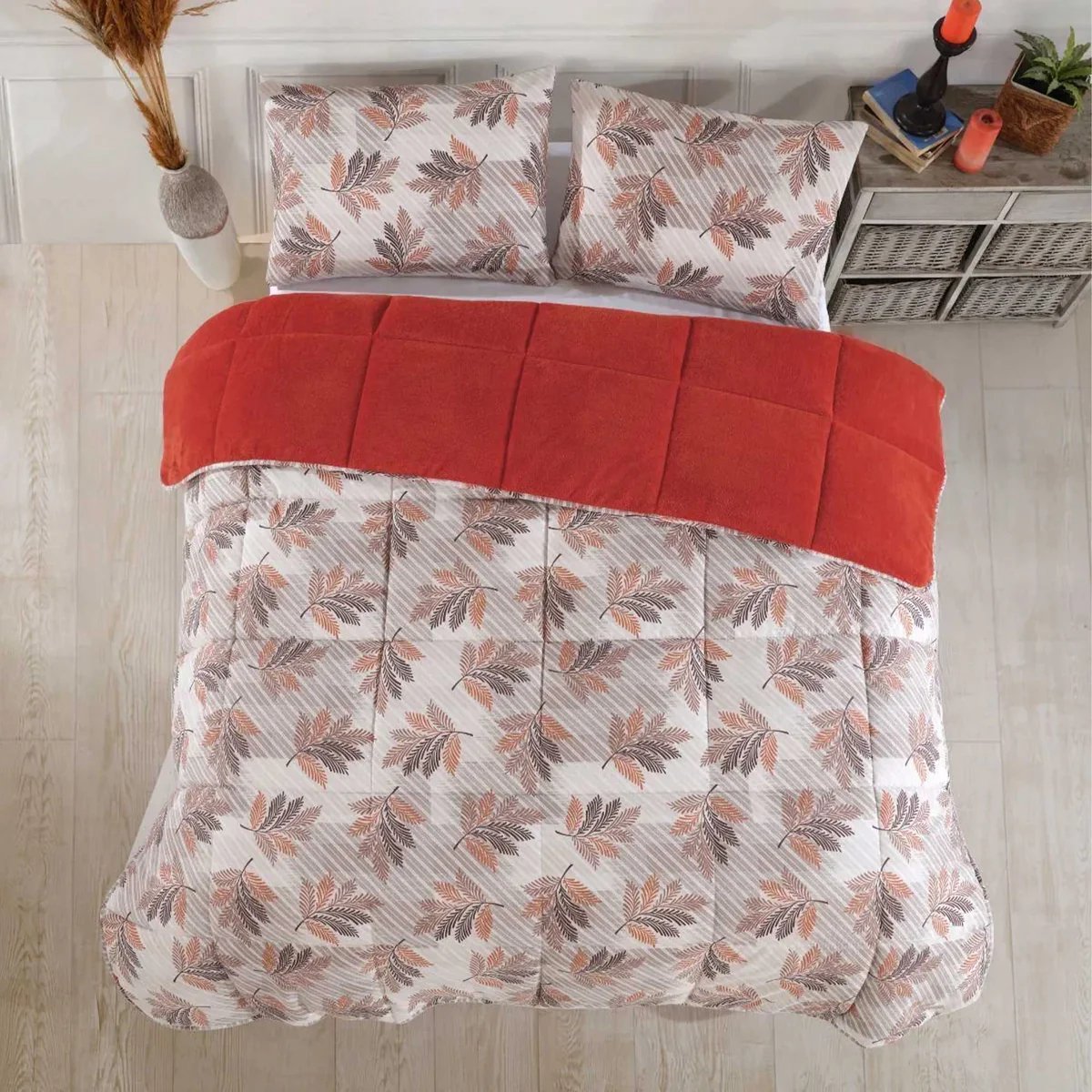 NORDIC SCHILLER Dekbed - 4-Seizoenen & Dubbelzijdig - Ultiem Comfort - Machinewasbaar - 195 cm x 215 cm - Terracotta & bloemendessin