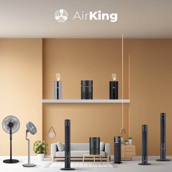 Diverse AirKing apparaten waaronder staande ventilatoren, luchtreinigers en luchtbevochtigers.