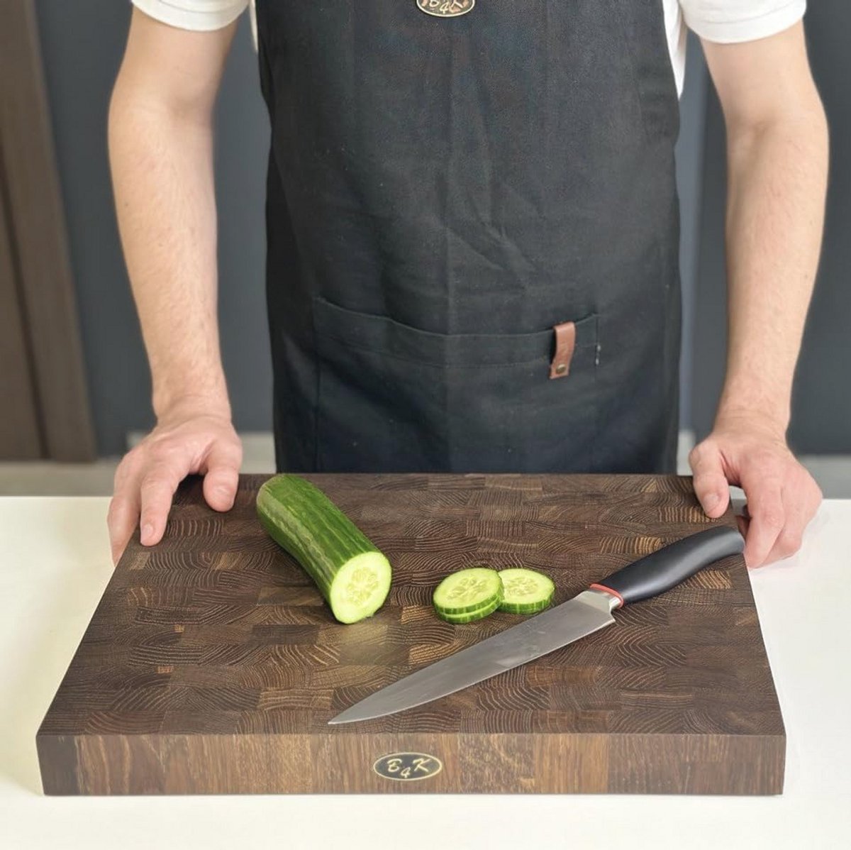 Set van 2 hakblokken met houten standaard | Handgemaakte snijplank met handgrepen | Antibacteriële keukenplank met antislip voetjes — cadeau in Kookcadeaus - foto 3