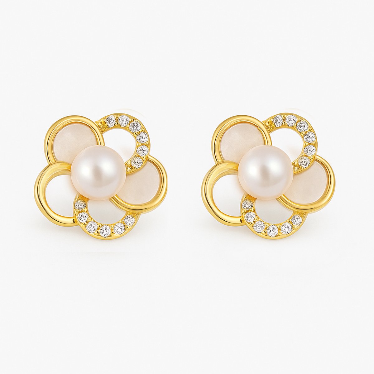 Xuternity® Goudkleurige Bloem oorbellen met parel en zirkonia – Vergulde Oorbellen met Zoetwaterparel, Parelmoer en Glanzende Strass | Luxe Dames Sieraad voor Feest of Cadeau