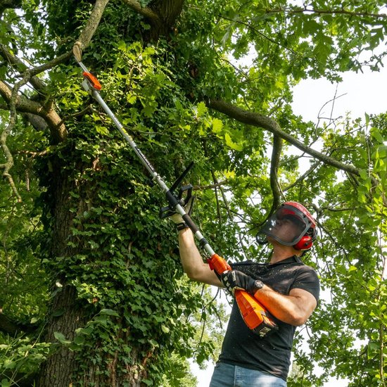 Powerplus POWDPGMTS1 - Tuin multitool 4-in-1 borstelloos 40V - INCL. batterij 2X20V 5.0/2.5AH en lader - HANDSCH. - 3 ACC. van Merkloos	 — afbeelding 2