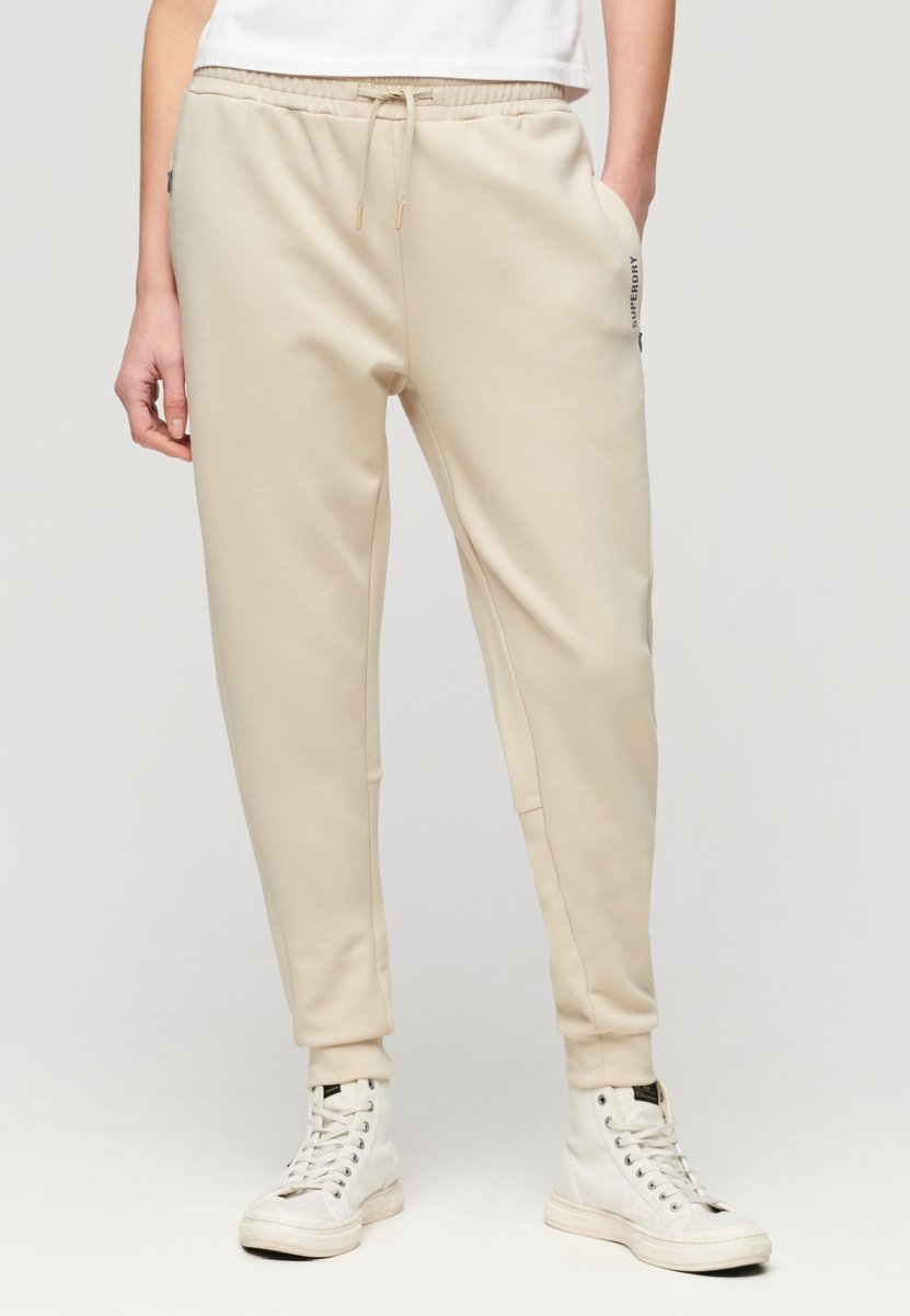 Superdry Sports Tech slimfit joggingbroek Dames Broeken Beige
