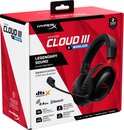 Verpakking en zwarte en rode HyperX Cloud III S Wireless gamingkoptelefoon met accessoires en specificaties.