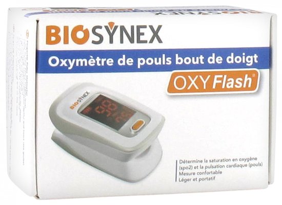 Wit met oranje accenten Biosynex vingerpulse oximeter verpakking met "OXY Flash".