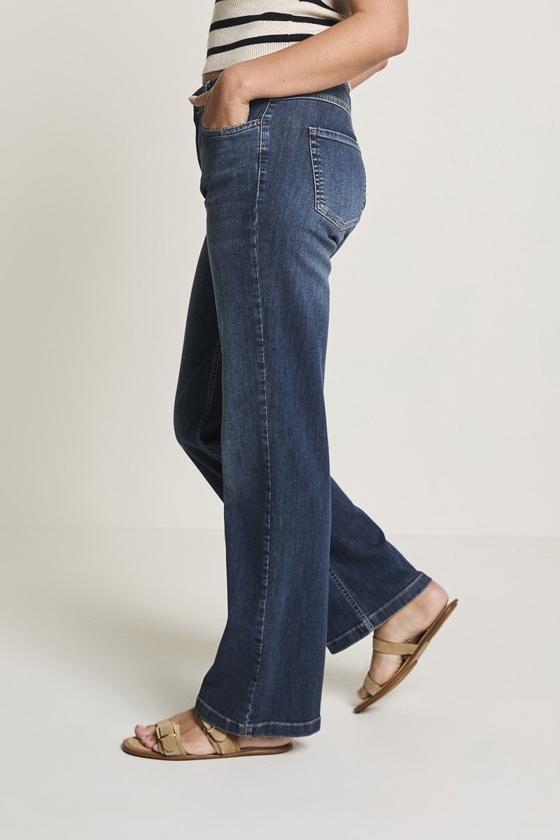 NOS.212136-D01 Eve jeans