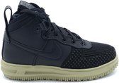 nike duck boot low