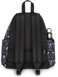 Achterkant van een zwarte Eastpak rugzak met Pokémon print en zijvak voor waterfles.