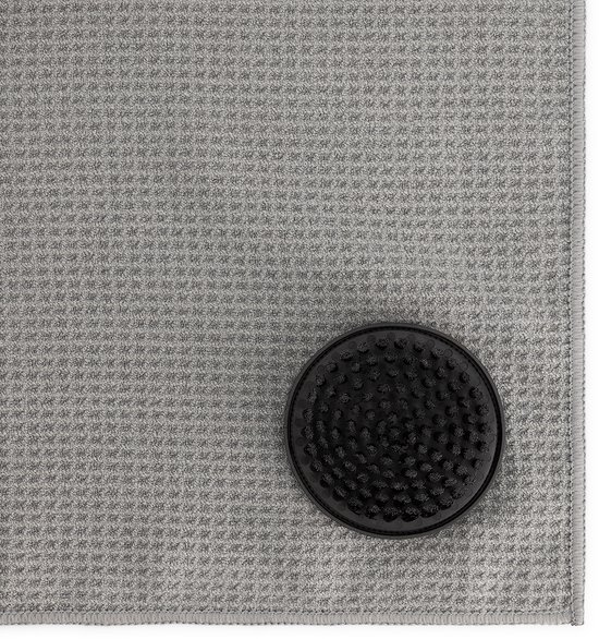UST Golf handdoek - Geïntegreerde borstel - Ophang magneet - 75 cm x 50 cm - Kleur Grijs ** Inclusief Tees en Marker van UST — afbeelding 2