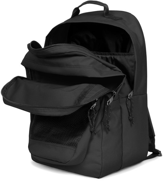 Zwarte Eastpak rugzak met open vakken en een mesh voorvak.
