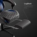 Detail van de zitting en uittrekbare voetsteun van een blauwe en zwarte gamerstoel. Tekst: 'LegRest - Foot support provides comfort during long sittings'.