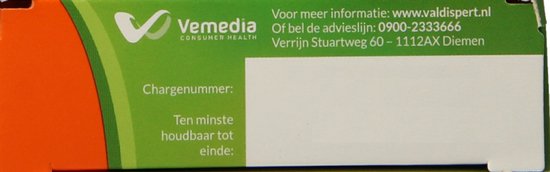 Achterkant verpakking met V V Media logo en contactinformatie.