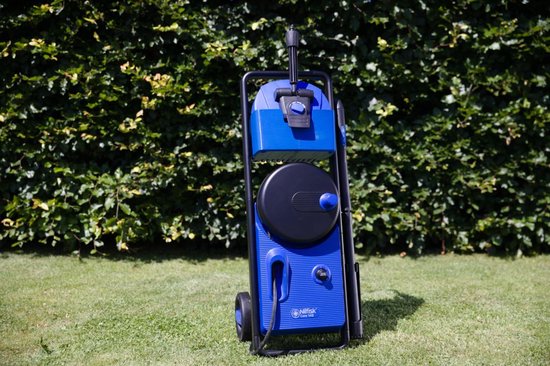 Nilfisk Core 140 In Hand Powercontrol PDB-Hogedrukreiniger-140 bar - Patiocleaner van Nilfisk — afbeelding 4