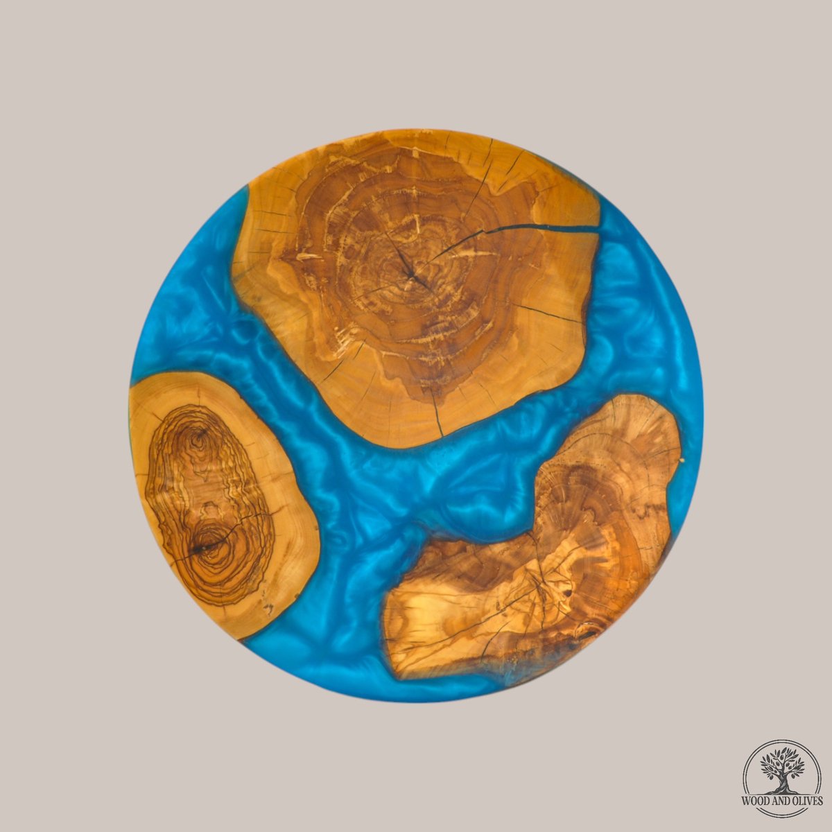 Wood and Olives - Olijfhouten Serveerplank met Epoxy (Rond) - Blauw - Handgemaakt - 35 cm