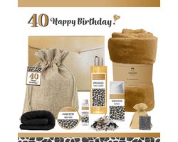 Geschenkset “40 Jaar Happy Birthday!” - 8 producten - 1210 gram - Triomf Cosmetica | Luxe wellness Cadeaubox voor haar Giftset Verjaardag Veertig Cadeau Pakket Gefeliciteerd Verjaardagscadeau Vrouw Party Forty Years Gift Set Panter Zwart Goud