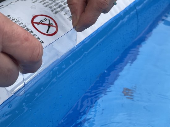 Waterproof Reparatietape - Onderwater tape - Luchtdicht & waterdicht - extra Sterk - Geschikt voor zwembaden, luchtbedden, boten & meer - Hecht zelfs onder water — afbeelding 5