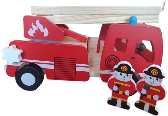 Houten brandweerauto met ladder en twee losse brandweermannen. Rood met witte strepen.