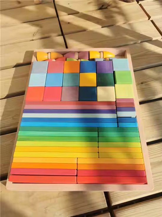 Houten blokken in tray - Houten kaboutertjes - Houten blokjes - Houten plankjes - Regenboogkleuren - 50 blokken, 6 kabouters, 1 tray - 35 cm x 27 cm - Open einde speelgoed - Educatief montessori speelgoed - Grapat en Grimms style van Houten — afbeelding 4