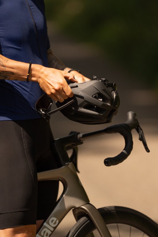 BBB Cycling Kite 3.0 Fidlock Fietshelm Volwassenen - MTB Helm & Racefiets Helm - Wielrenhelm - Fietshelm Dames - Fietshelm Heren - Mat Zwart Maat S (52-55) - BHE-30 van BBB Cycling — afbeelding 5