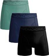 Drie Muchachomalo boxershorts: zwart, donkerblauw en groen. Allemaal met een grijze Muchachomalo band.