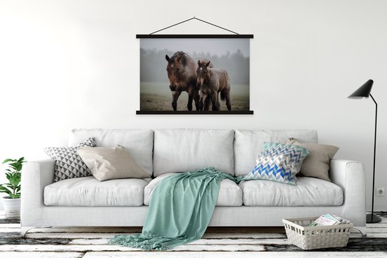 Porte-affiche avec affiche - Affiche scolaire - Paarden - Brouillard - Herbe - 150x100 cm - Lattes noires