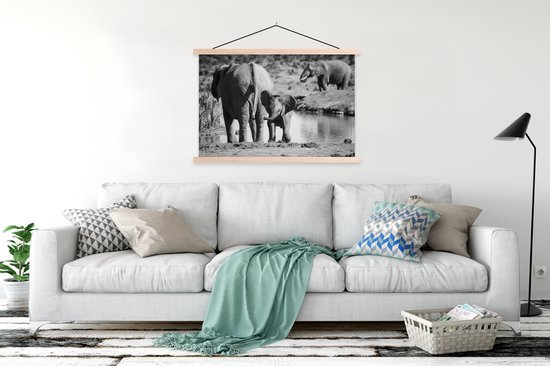 Affiche textielposter Elephant Calf by the Water (noir / blanc) lattes vierge 150x100 cm