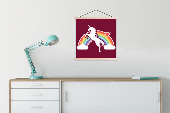 illustration d'une licorne blanche devant un arc en ciel sur fond rouge affiche scolaire lattes plates vierges 90x90 cm - Tirage photo sur poster textielposter (décoration murale salon / chambre)