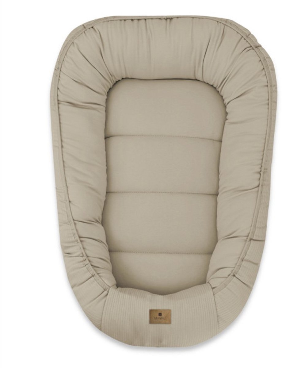 Babynestje Cozy van Zacht Jersey Mokka – Luxe Comfort voor je Baby