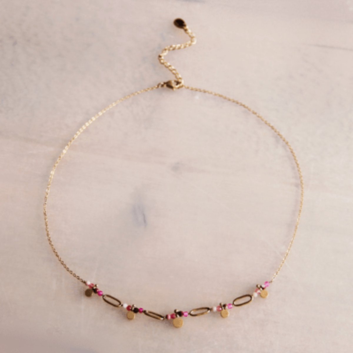 Juvana Ketting met Roze Steentjes - Stainless Steel Goud 40 cm