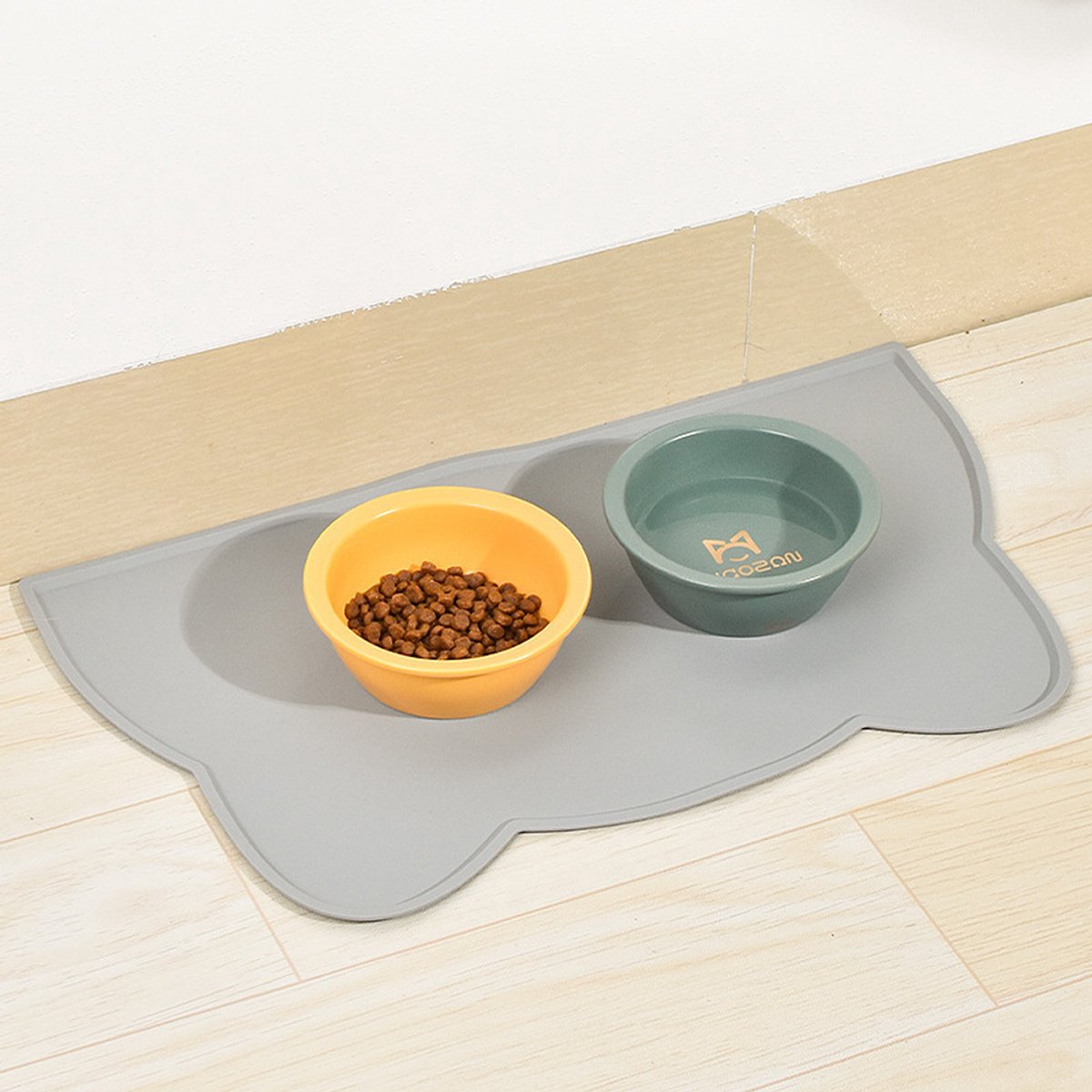 TuseRxln Siliconen Antislipmat - Huisdier Voermat - Antislip En Waterdicht Makkelijk Schoon Te Maken - 1 Stuks - Voor Kat Of Hond Grijs