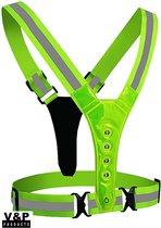 Felgroen reflecterend hardloopvest met aanpasbare banden, zilveren reflecterende strepen en knoppen voor verlichting.