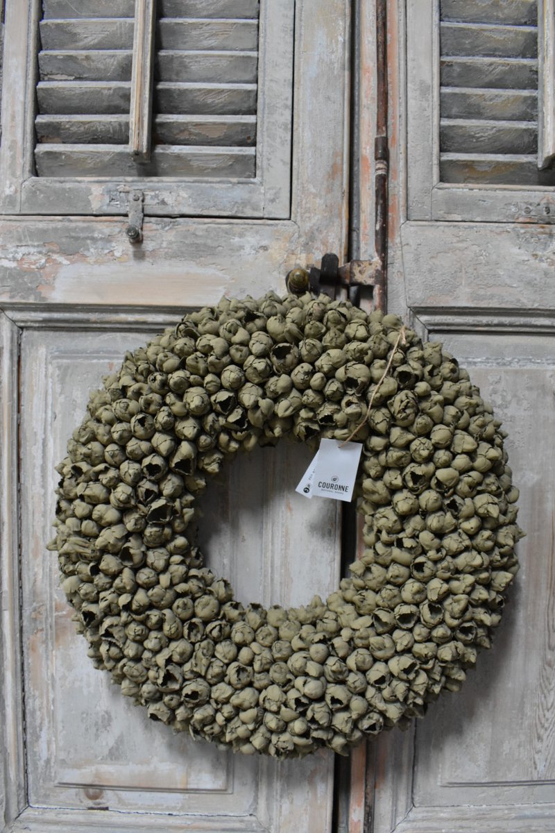 Couronne - Krans Coco fruit wreath Old green wash Ø 55 cm - Grote krans gedroogd kokosfruit oud groen - Landelijk robuust sober.