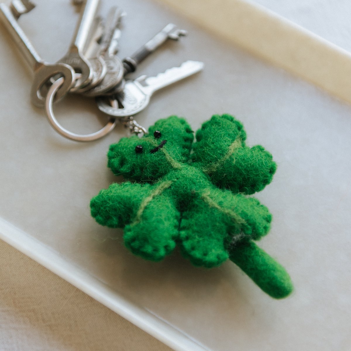 Vilten Hanger – Klavertje – Handgemaakt – MILA- bagcharm