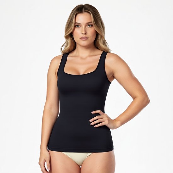 Zwarte corrigerende tanktop met vierkante hals, gedragen door een model met de hand op haar heup.