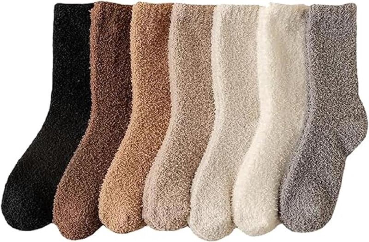 Sandsuced Dames Fuzzy Fluffy Sokken Warm Cozy Winter Huissokken Dikke Crew Fleece Comfortabele Slap Pluche Hart Sokken 5 Paar Kerstvullingen (Paars Hartstrepen, L