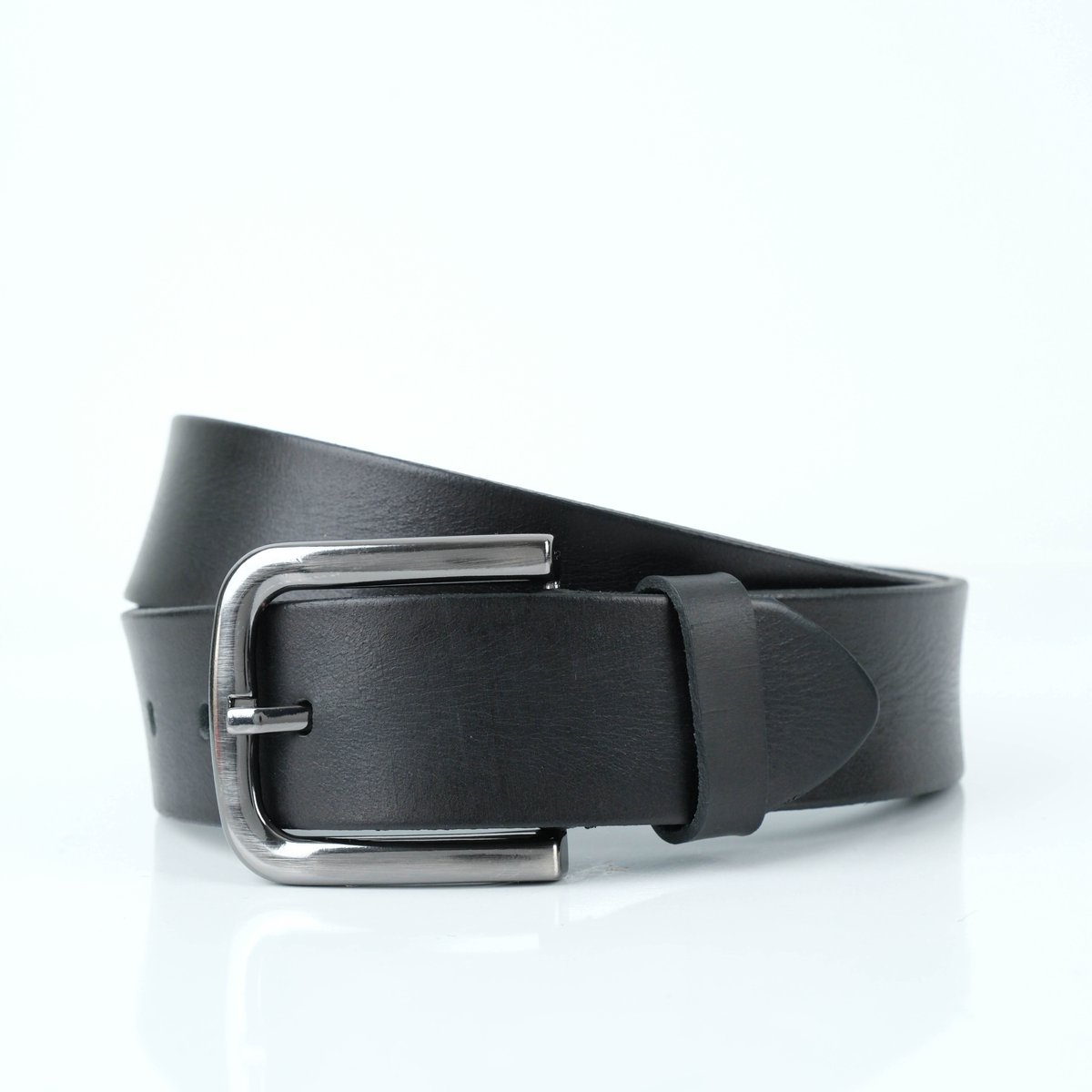 Lynexa - Heren Riem Leer - Premium Buffelleer - Zwart - Metalen Gesp - Inkortbaar - Handgemaakt - Volledig Echt Dik Buffalo Leer - Luxe Broekriem - 4 cm Breed - Cadeau Geschikt - Tijdloos Ontwerp - Ideaal voor Casual - Ideaal voor Zakelijk - Maat 130