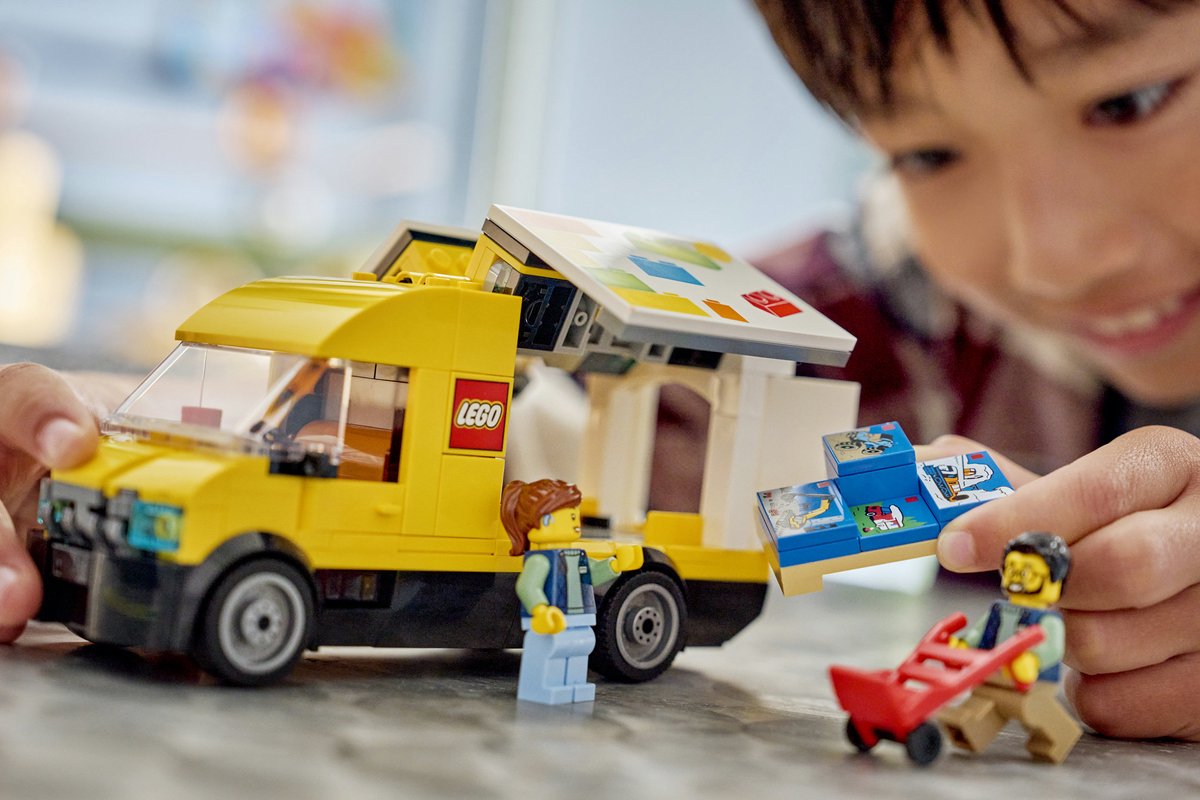 LEGO® City: De LEGO Bestelwagen - Bouw- en Speelset voor Autofans Vanaf 6 Jaar - Met 2 Minifiguren - 60500 — afbeelding 14