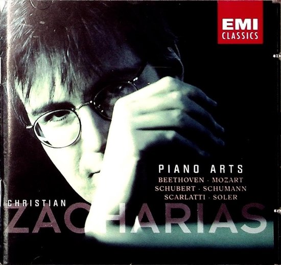 Albumhoes met een portret van Christian Zacharias met bril, EMI Classics logo, tekst 'Piano Arts' en componisten.