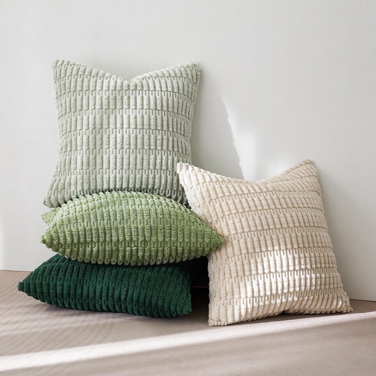 Famanu Corduroy ribfluweel kussenhoezen set van 4 (40x40 cm) – boho decoratie – onzichtbare rits – groene serie