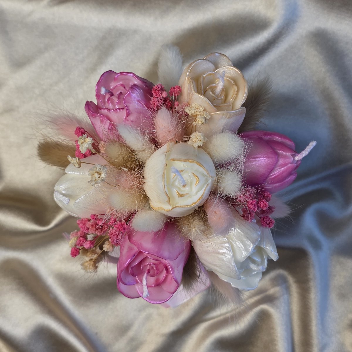 Decoratieve tulpenkaarsen in pot – middelgroot – sojawas – geparfumeerd – pastelkleuren – katoenen lont – cadeauverpakking – Kiki Cadeautjes — cadeau in Wonen & Interieur - foto 2