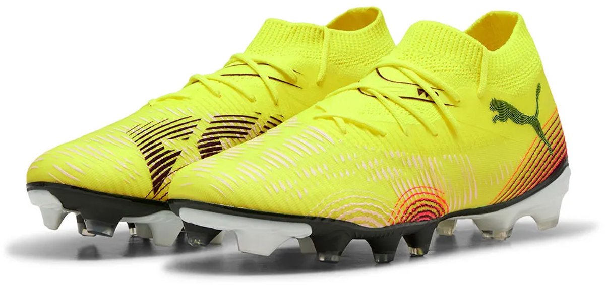 Puma FUTURE 8 MATCH FG/AG voetbalschoenen voor dames, geel, met mesh bovenwerk en innovatieve noppen voor grip.