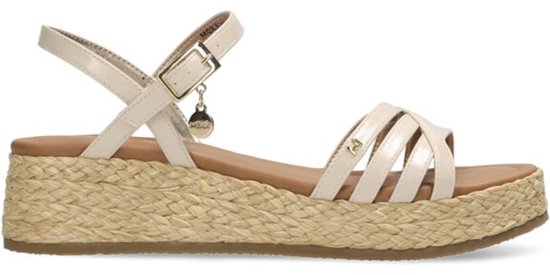 Sandales ivoire à plateforme et brides croisées, avec boucle à la cheville et breloque.