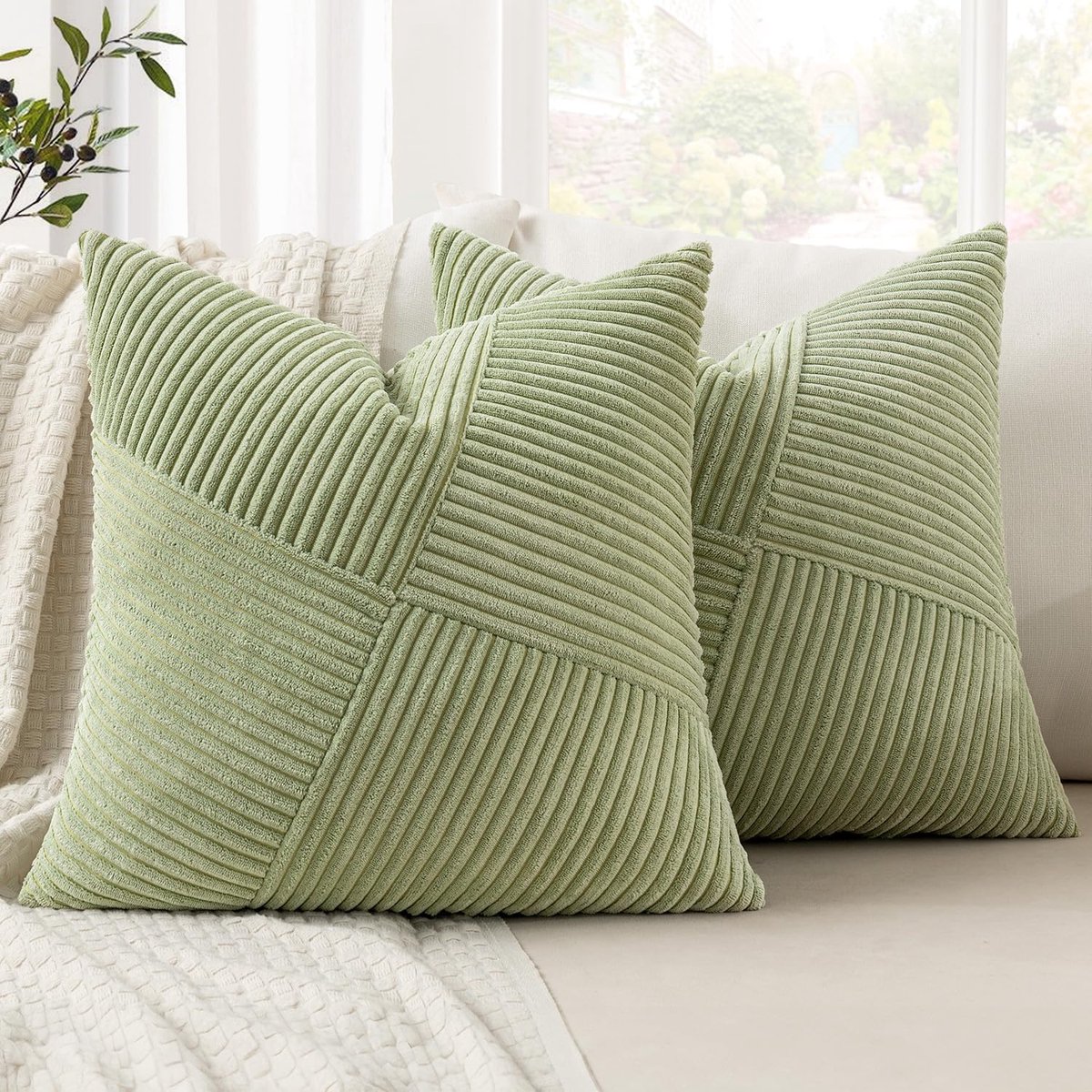 Famanu – Set van 2 stuks ribfluwelen kussenslopen corduroy eurostijl 60 x 60 cm groen