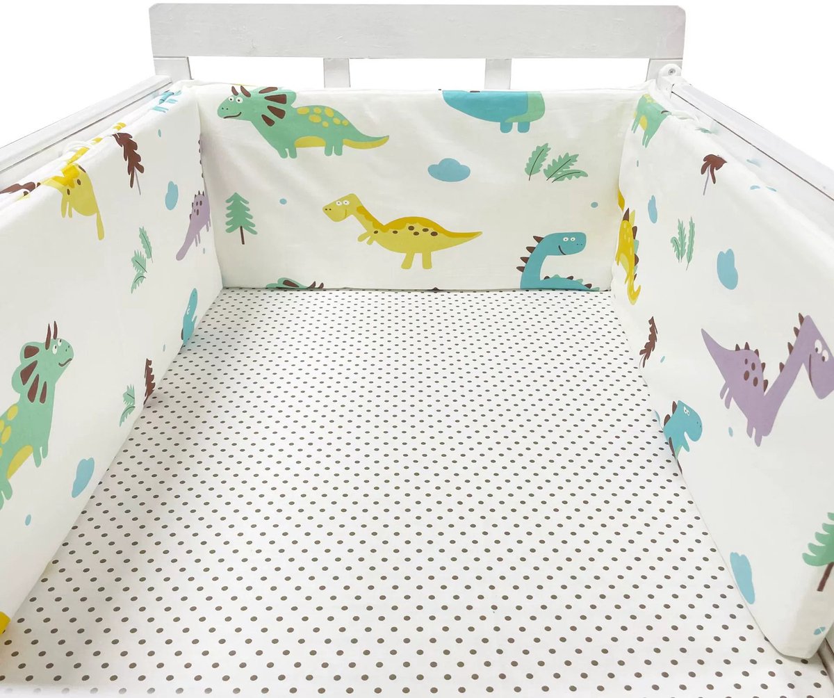 Il Bambini - Bedomrander 180x30cm - Baby Bedbumper Ledikant - Katoen - Wit met grote dinosaurussen - dino's - pastelkleuren